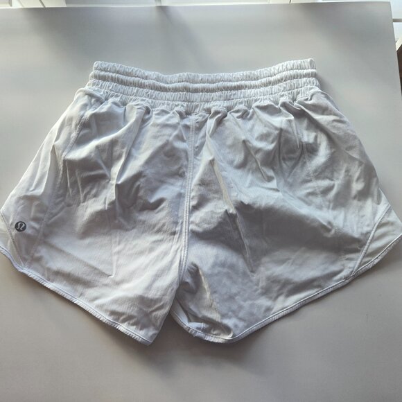 Lululemon Hotty Hot shorts - Picture 1 of 1